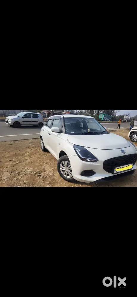 Maruti Suzuki Swift 2025 Petrol 32000 Km Driven
