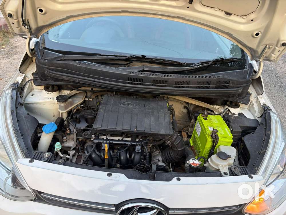 Hyundai Grand I10 Sportz, 2016, Petrol