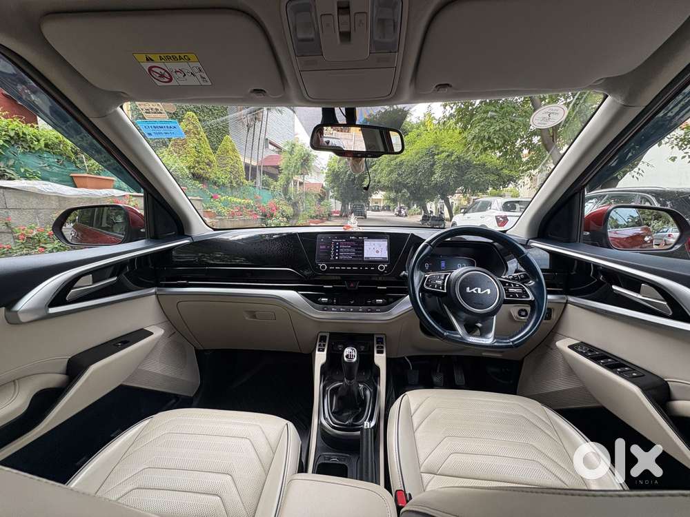 Kia Carens 1.5 Luxury Plus Turbo 7 Str, 2022, Petrol