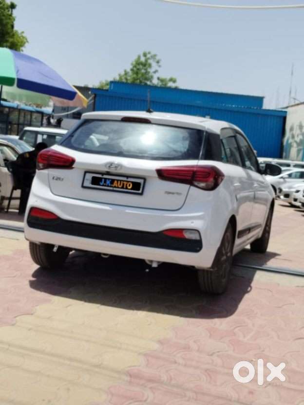 Hyundai I20 Sportz 1.2 Vtvt, 2019, Petrol