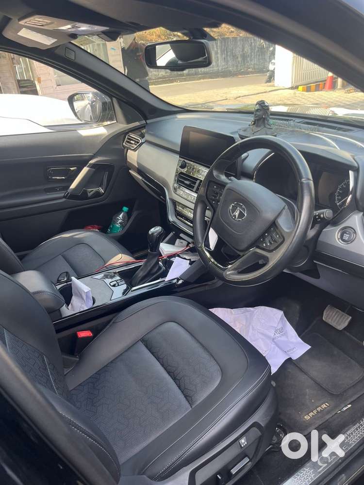 Tata Safari Dark Edition 2022