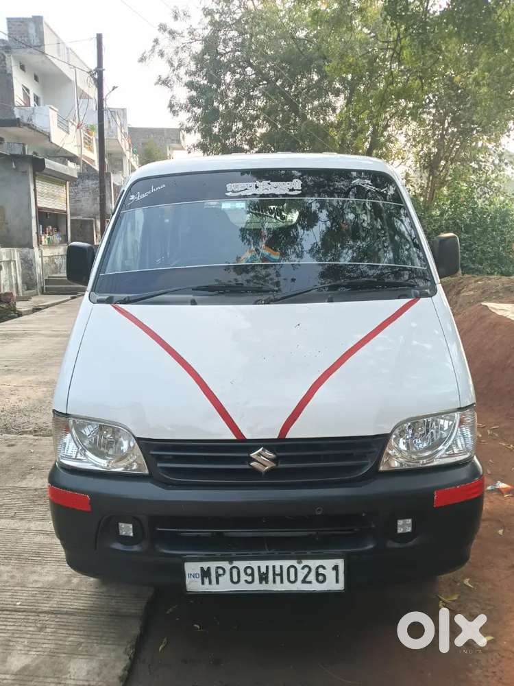 व्हाइट कलर बेस्ट कंडीशन