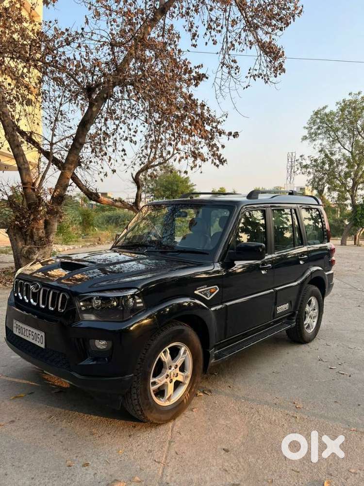 Mahindra Scorpio S10, 2017, Diesel