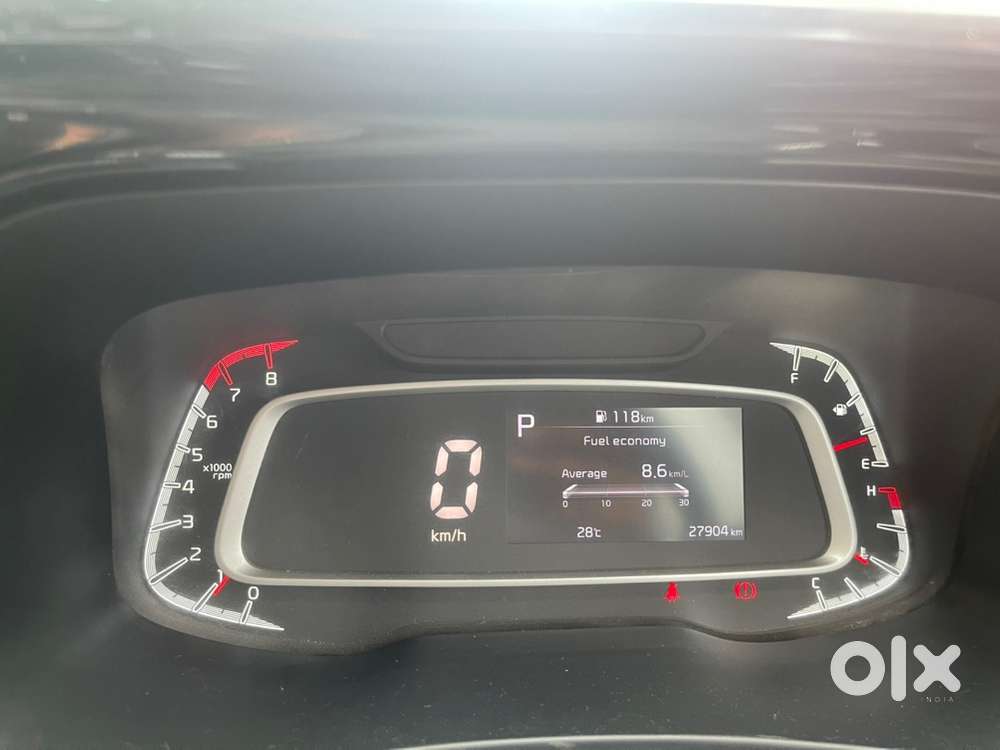 Kia Sonet Petrol Well Maintain