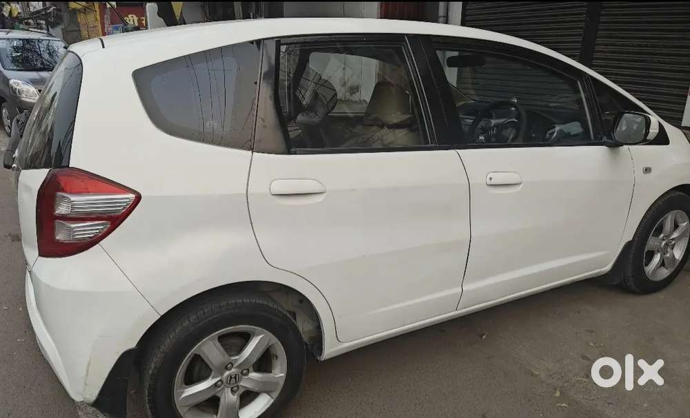 Honda Jazz 2011 Petrol Well Maintained