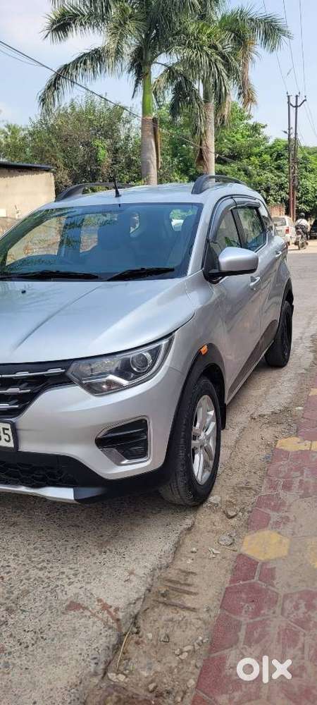 Renault Triber Rxt, 2020, Petrol