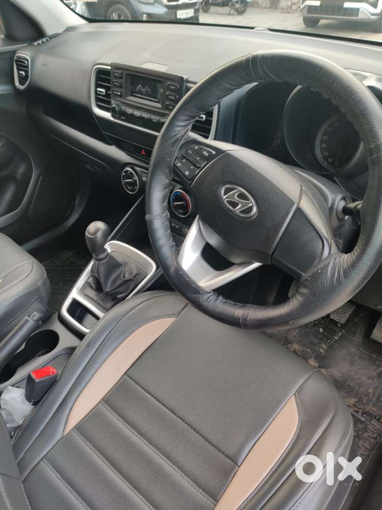 Hyundai Venue S 1.2 Petrol, 2022, Petrol