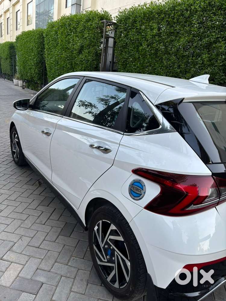 Hyundai Petrol Manual 2025