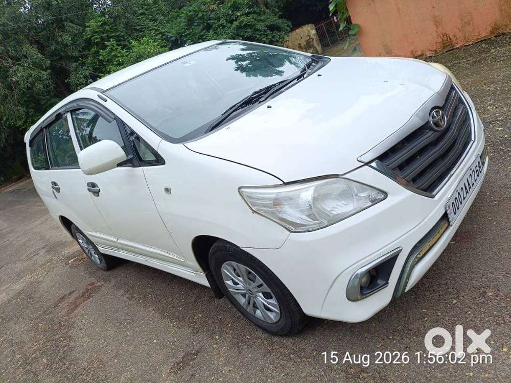 Toyota Innova 2.5 G (diesel) 8 Seater, 2016, Diesel