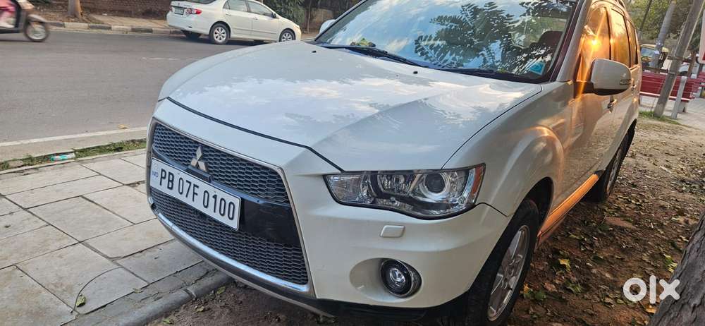 Mitsubishi Outlander New, 2012, Petrol