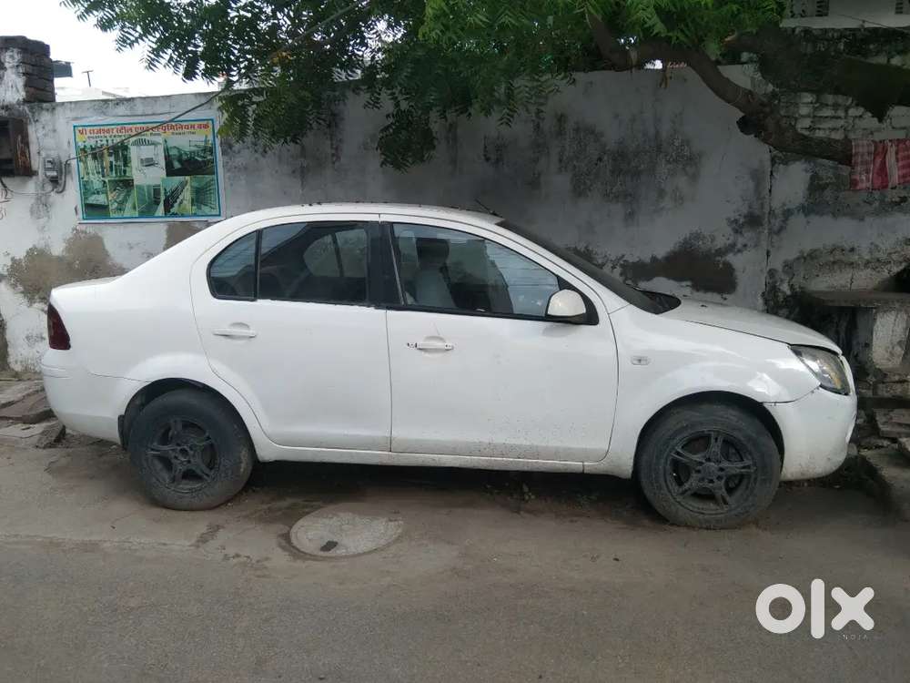 Ford Fiesta Zxi 2013 Diesel Car