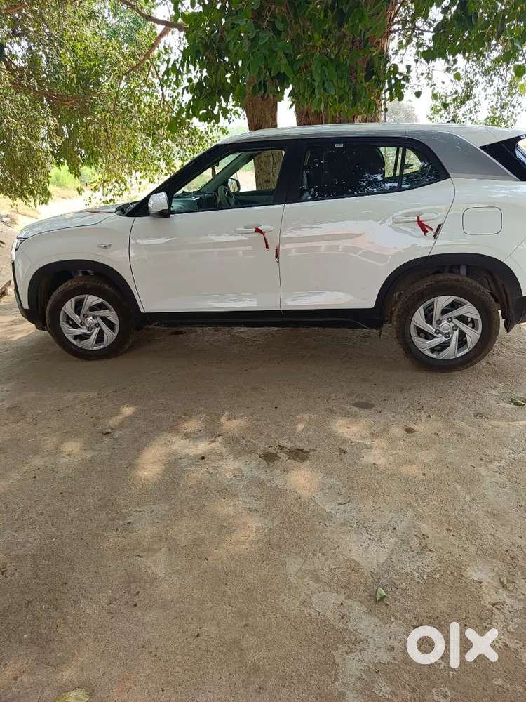 Hyundai Creta Facelift 2025 Petrol E 3000 Km Driven Very Nice Car