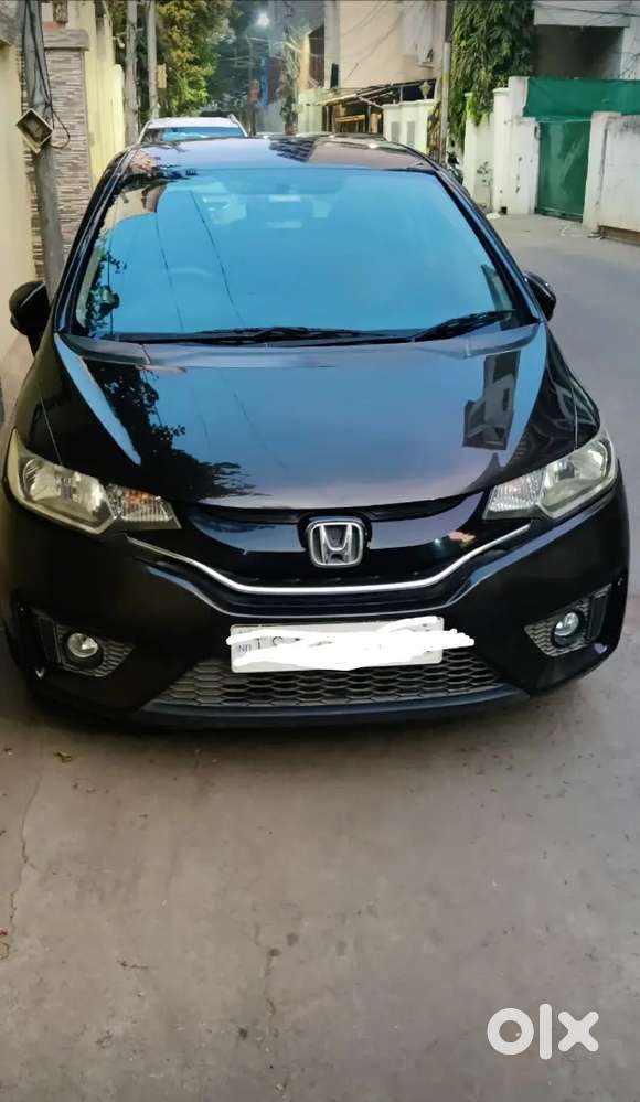 Honda Jazz Vx 2016 With Complete Showroom Track