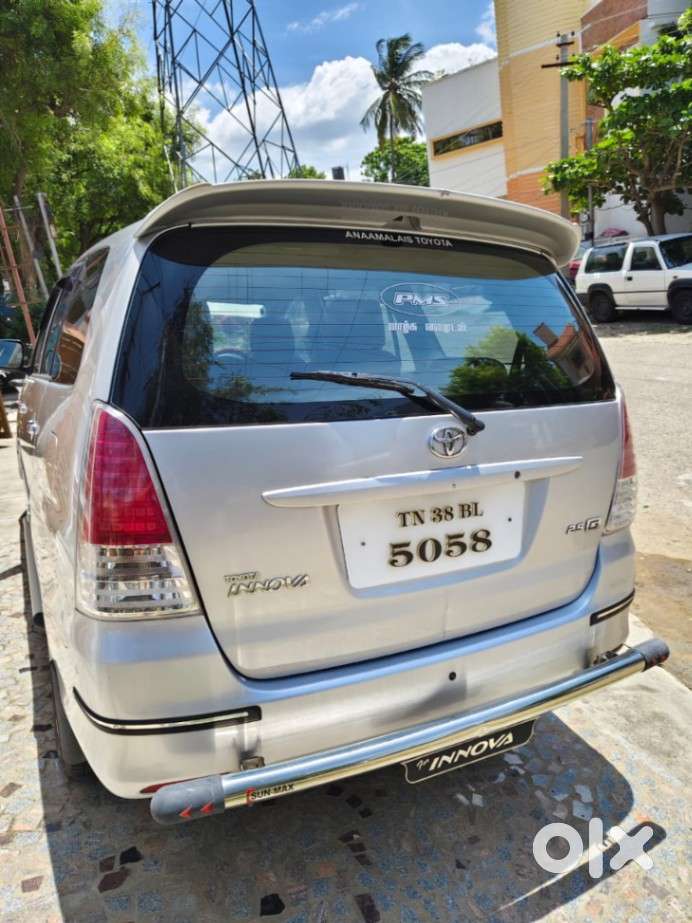 Toyota Innova 2.5 G (diesel) 8 Seater, 2012, Diesel