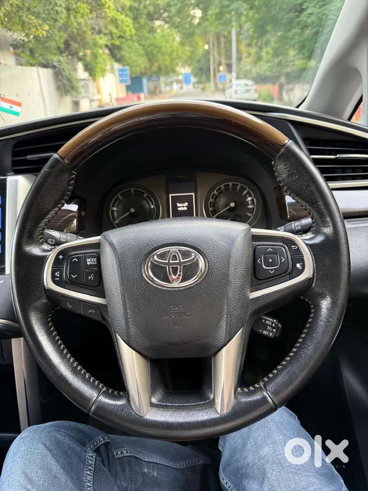 Toyota Innova Crysta 2.8z Automatic, 2017, Diesel