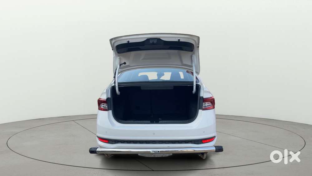 Skoda Slavia 1.0 Ambition Tsi At, 2024, Petrol