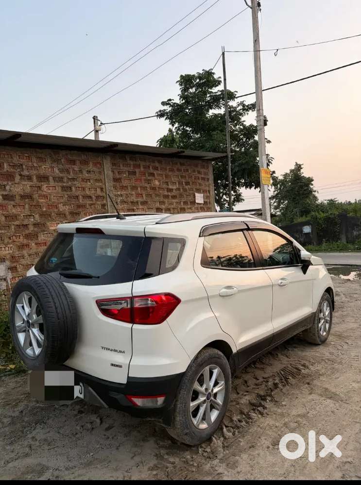 Ford Escort 2021with Sunroof (2nd Top Model) With Timely Service