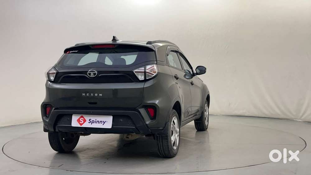 Tata Nexon 1.2 Revotron Xma Amt (s), 2022, Petrol