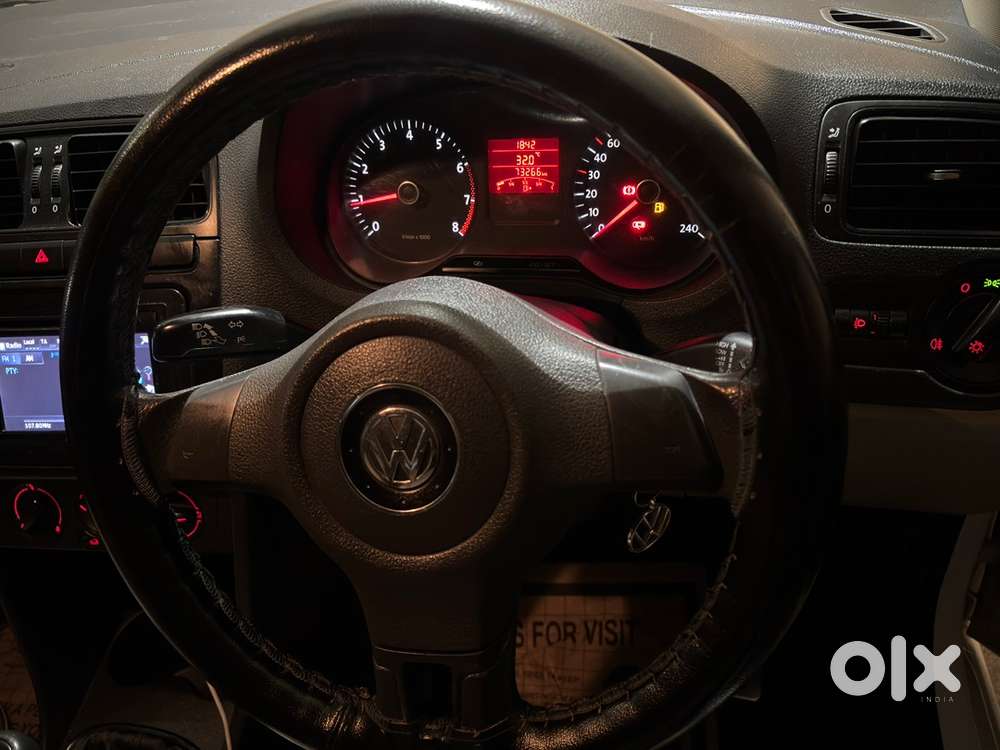 Volkswagen Polo Petrol 2011