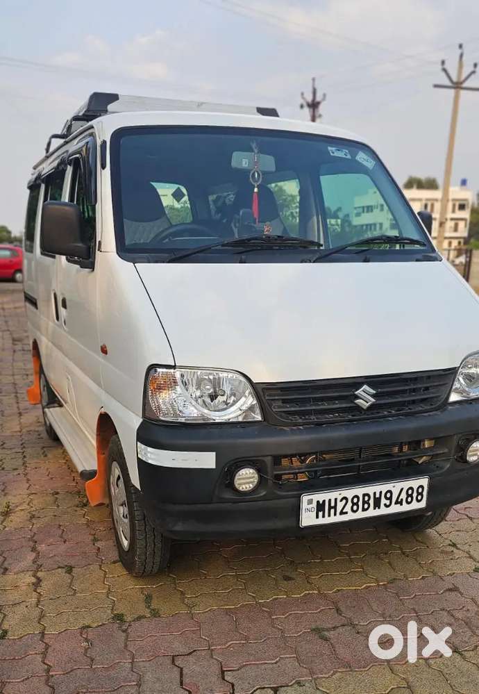 Maruti Suzuki Eeco 2025 Cng & Hybrids 14000 Km Driven