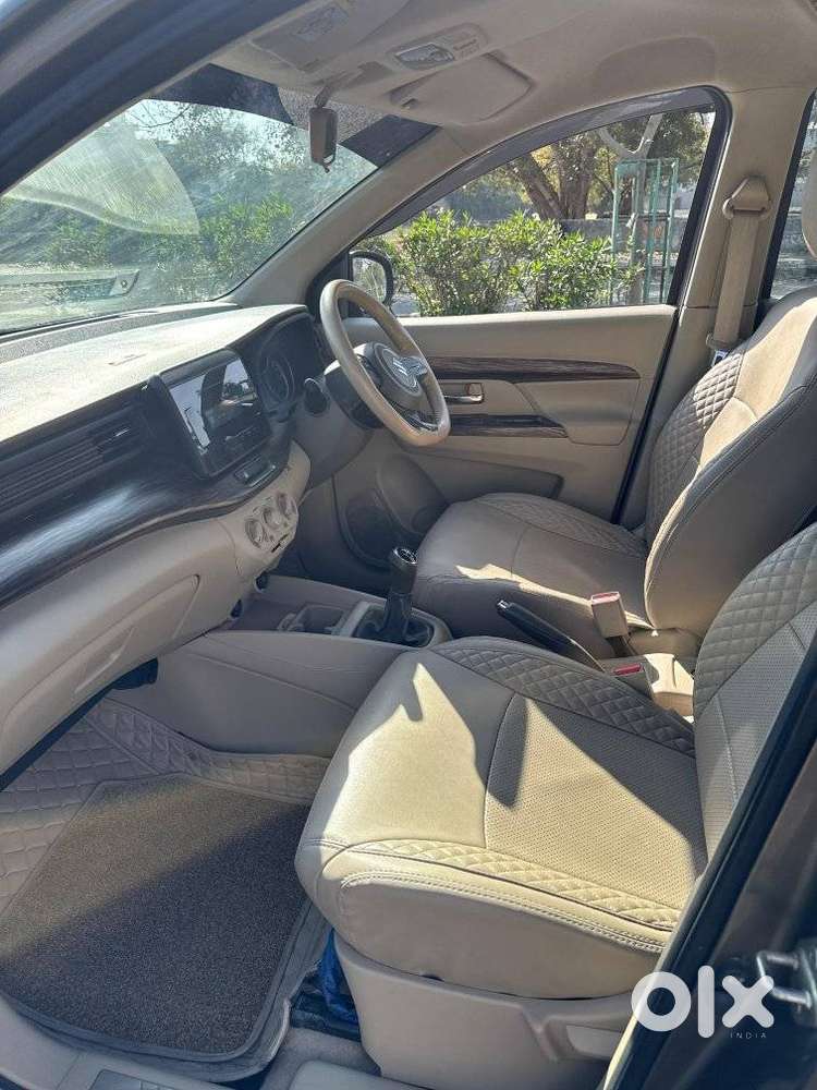 Maruti Suzuki Ertiga 2022-2023 Vxi Cng, 2022, Cng & Hybrids