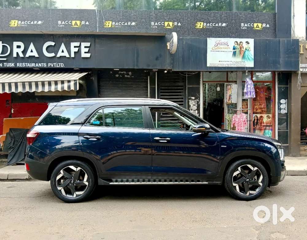 Hyundai Alcazar 2.0 Signature (o) Petrol At 6 Str, 2022, Petrol