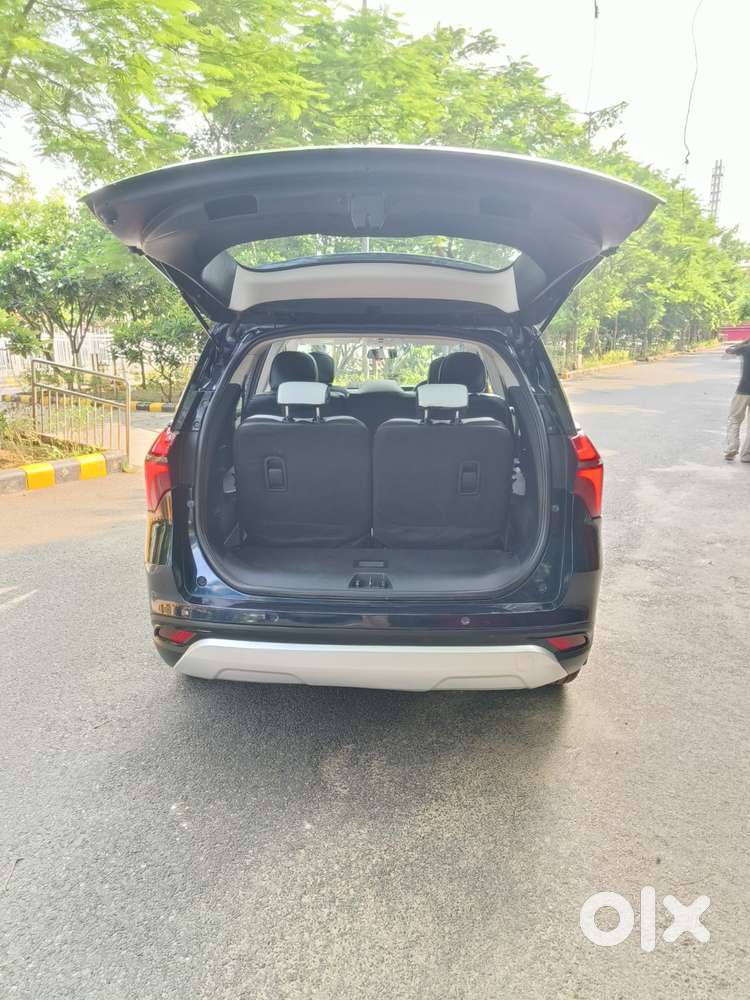 Mahindra Xuv700 2.2 Ax 5 Diesel At 7 Str, 2023, Diesel