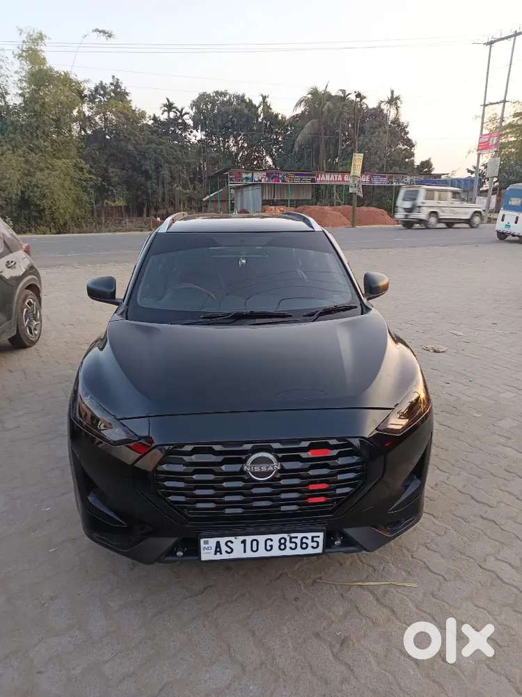 Nissan Magnite 1.0 Xe 2024 Manual With 33 Emi Left At 10776