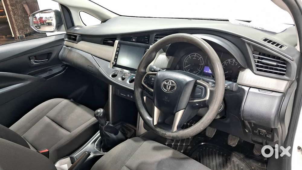 Toyota Innova Crysta 2.4 G Mt 7 Str, 2023, Diesel