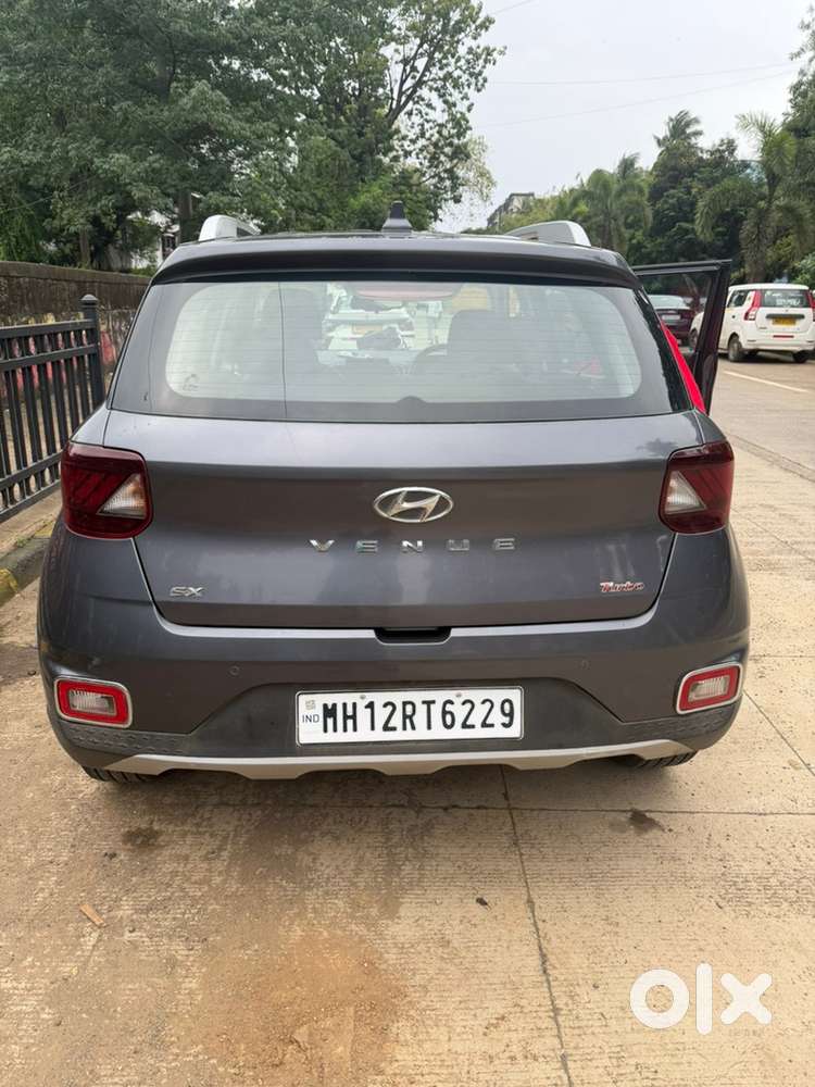 Hyundai Venue Petrol 2019