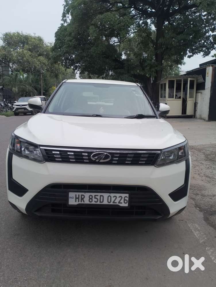 Mahindra Xuv300 W4, 2020, Petrol