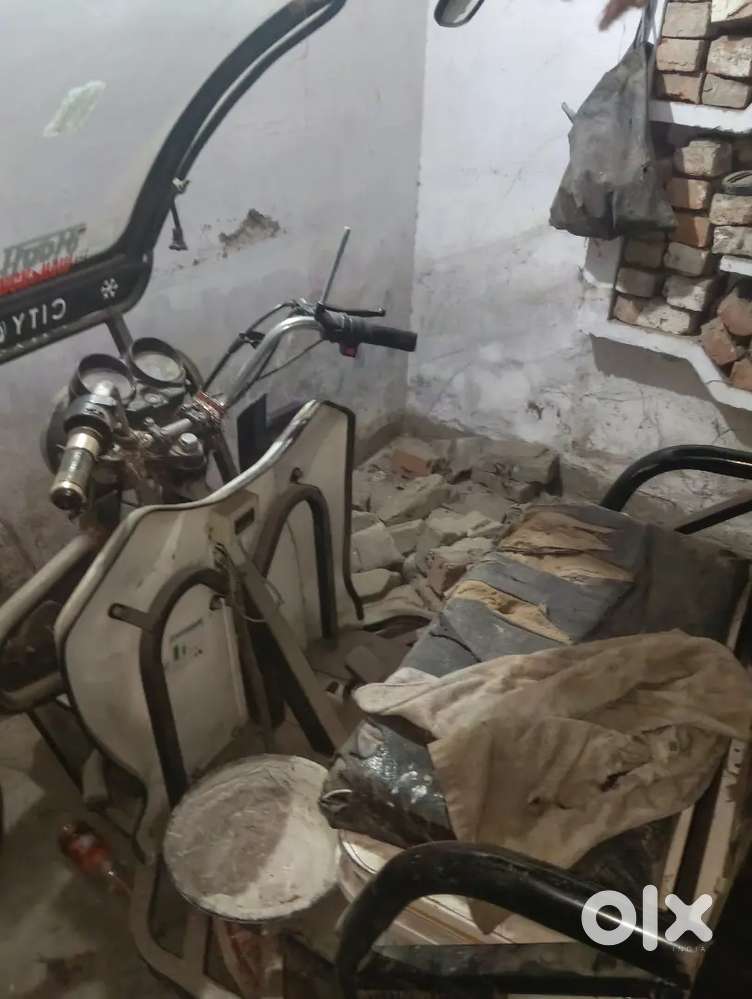 Electric E-rickshaw City Cab Manna E-rickshaw