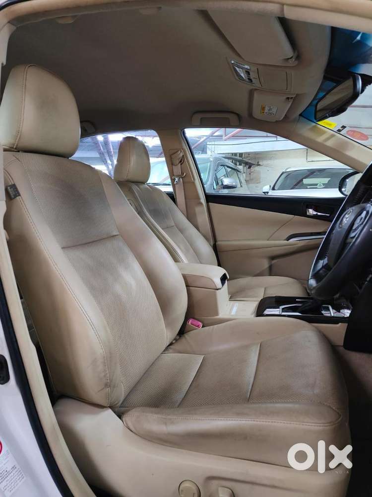 Toyota Camry 2.5 Hybrid, 2017, Cng & Hybrids