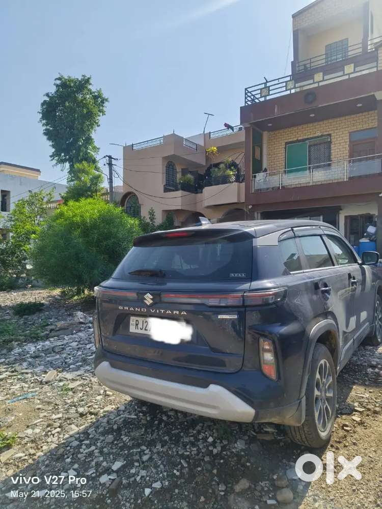 Maruti Suzuki Grand Vitara 2023 Petrol Well Maintained