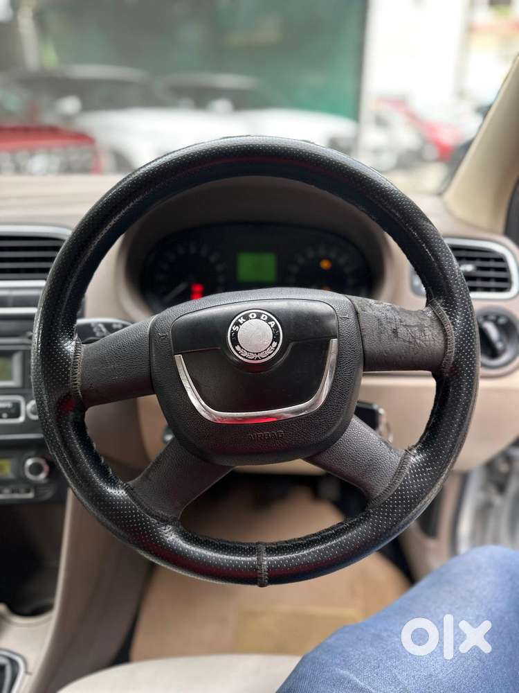 Skoda Rapid Elegance 1.6 Mpfi Mt, 2012, Diesel