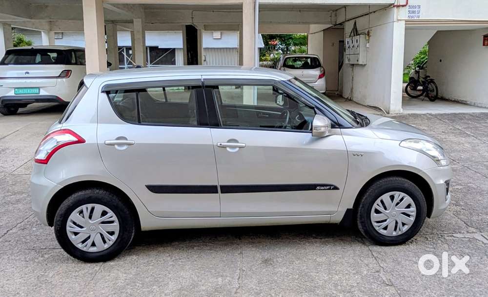 Maruti Suzuki Swift Vxi + Manual, 2016, Petrol