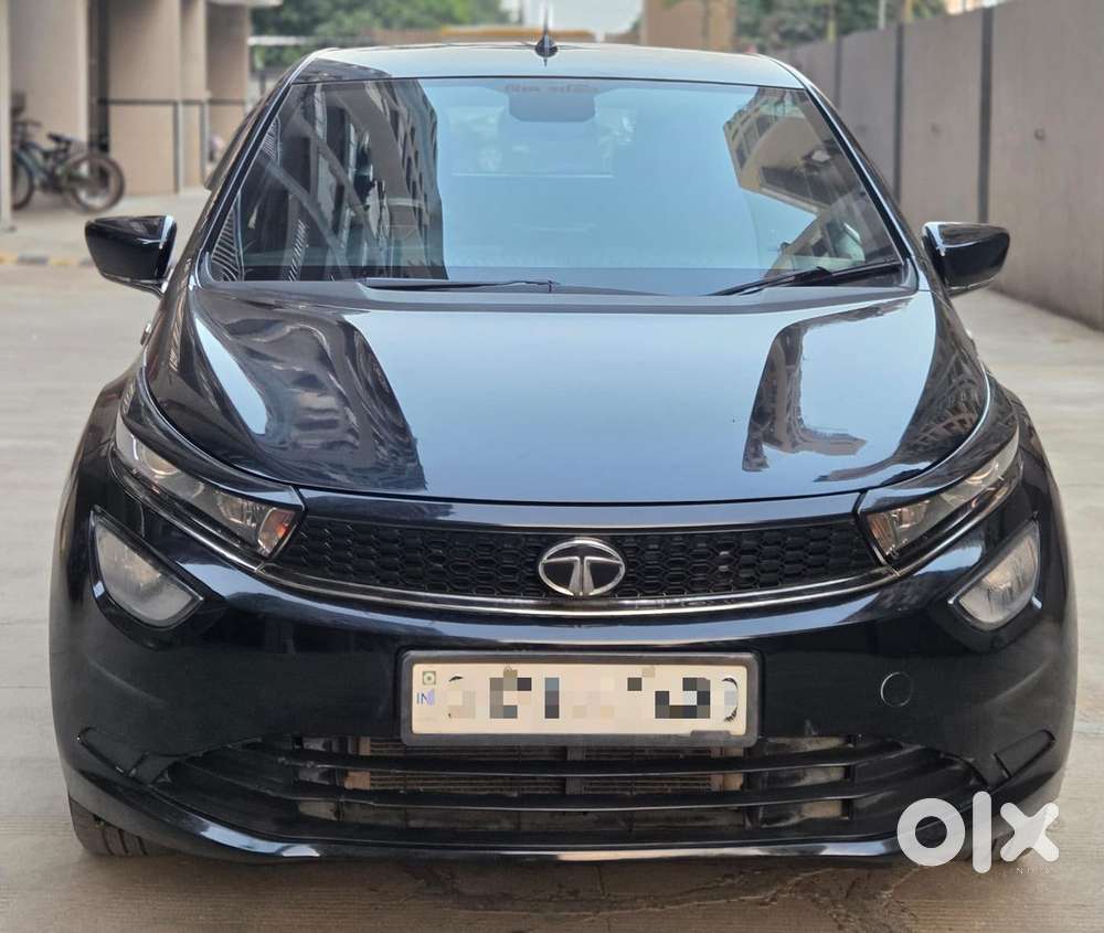 Tata Altroz Xz Plus (s) Dark Edition, 2023, Petrol