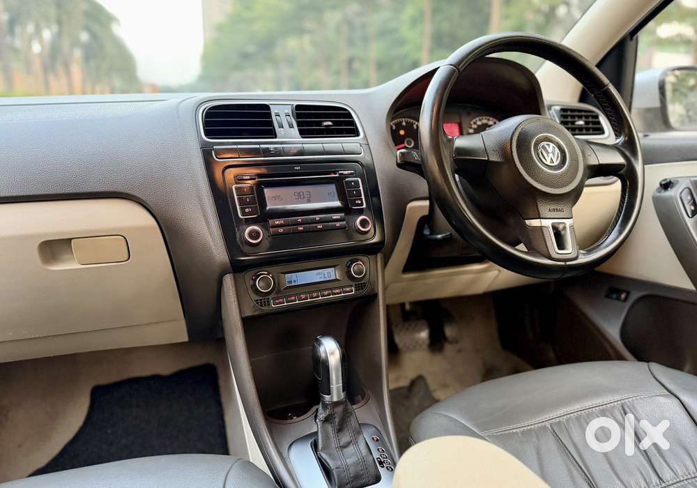 Volkswagen Vento Petrol Highline, 2011, Petrol