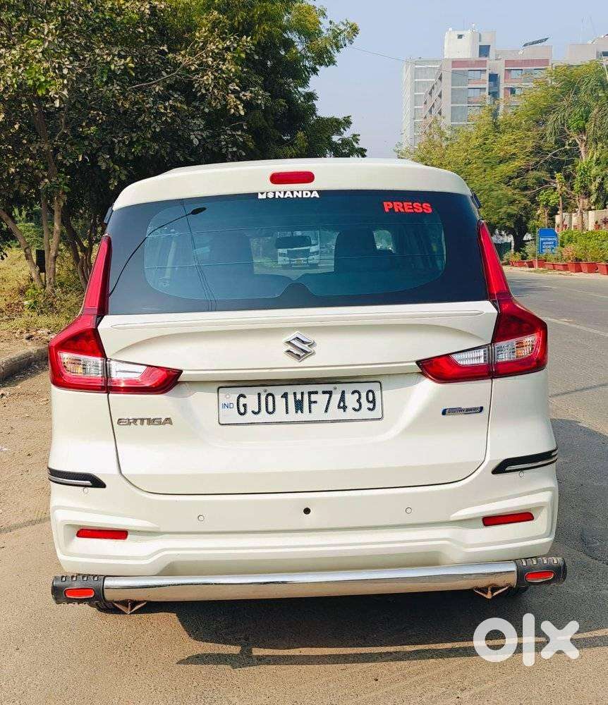 Maruti Suzuki Ertiga Zxi At, 2022, Petrol