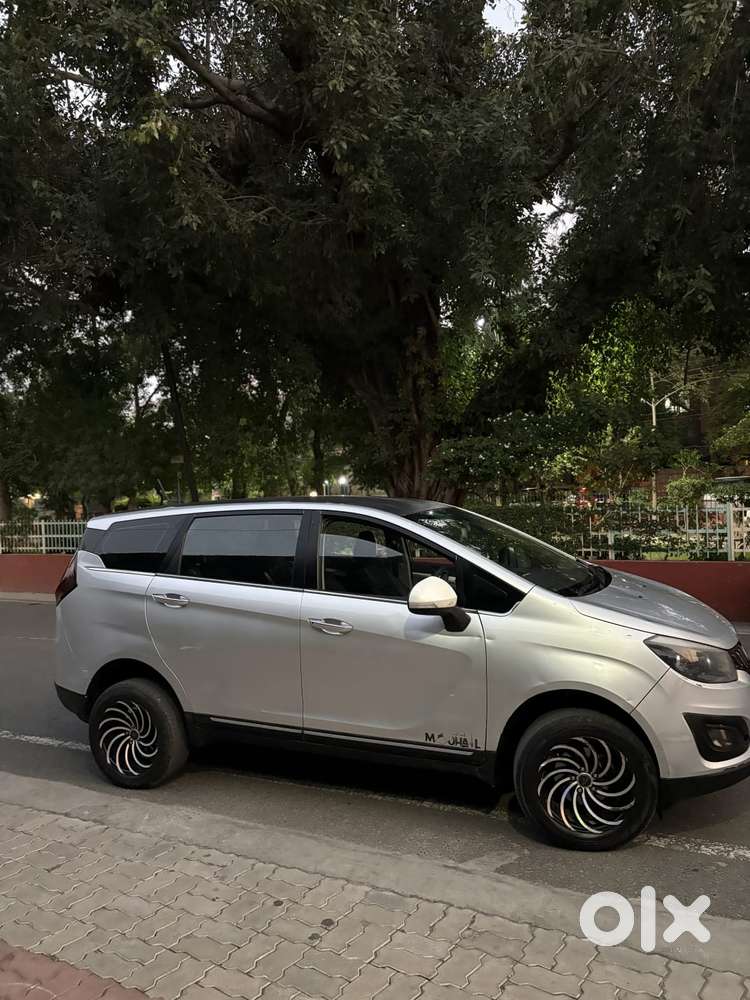 Mahindra Marazzo M6, 2018, Diesel
