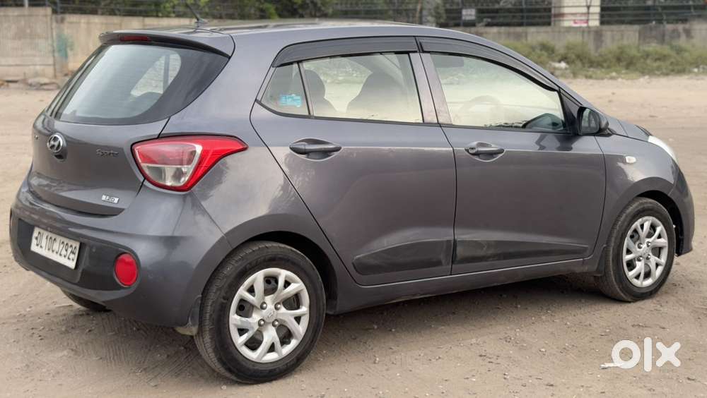 Hyundai Grand I10 1.2 Crdi Sportz Dual Tone, 2017, Diesel