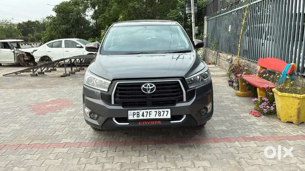 Toyota Innova Crysta 2019 Diesel 10200 Km Driven