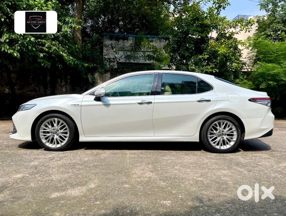 Toyota Camry Hybrid, 2021, Petrol
