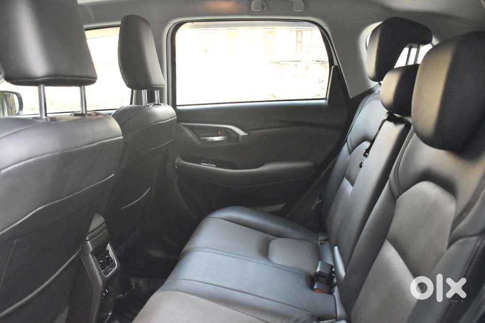 Toyota Urban Cruiser Hyryder 1.5 V Hybrid, 2023, Petrol