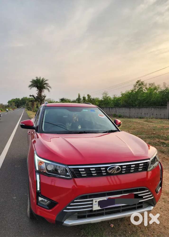 Mahindra Xuv300 2021 Petrol 27500 Km Driven