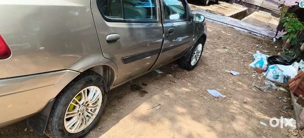 4 Alloy Wheel Display Monitor Clean Interior Best Contusion