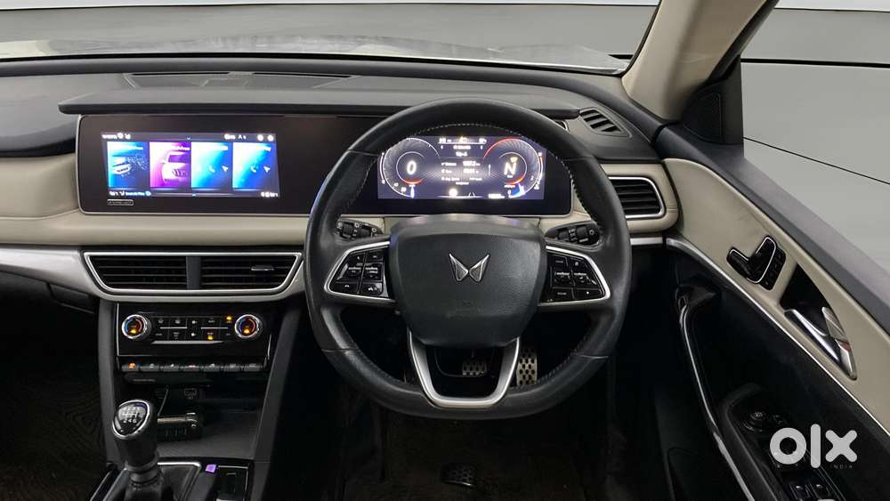 Mahindra Xuv700 2.2 Ax 7 Diesel Mt Str, 2022, Diesel