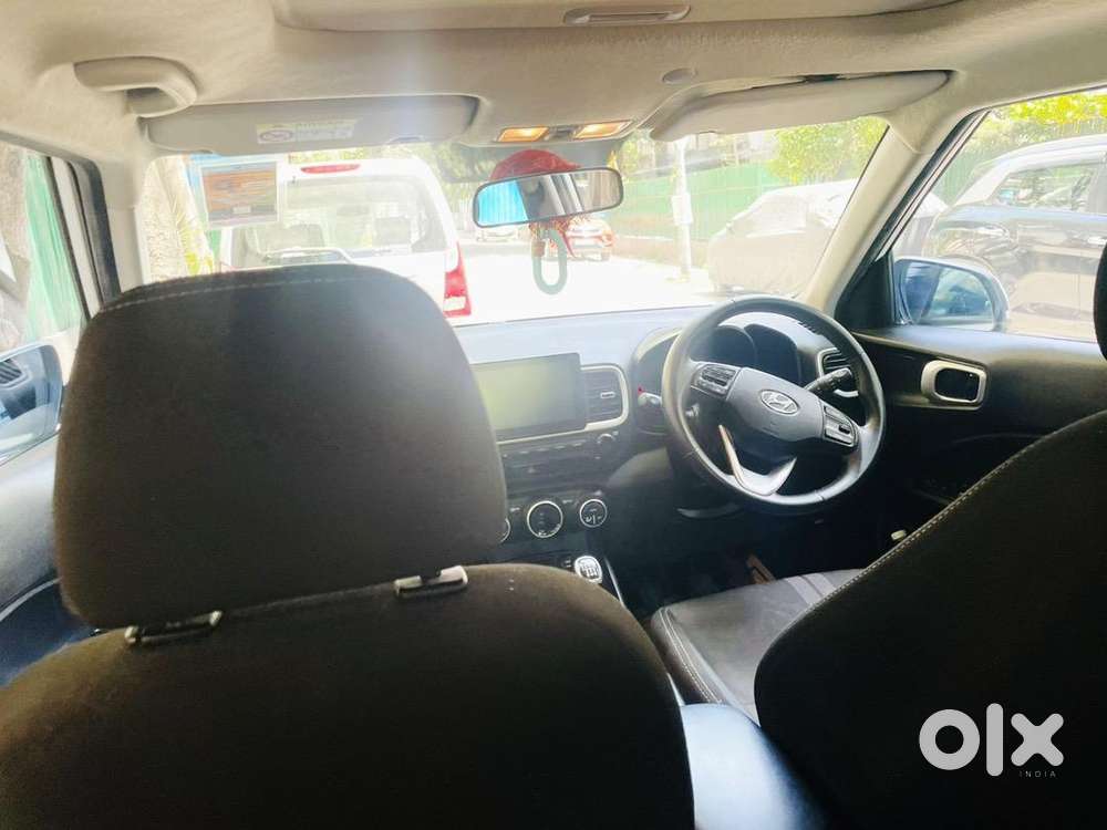 Hyundai Venue Diesel Well Maintained