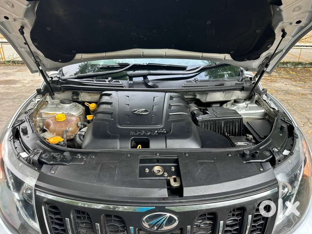 2017 Mahindra Xuv500 Diesel W10 Auto Diesel Sunroof
