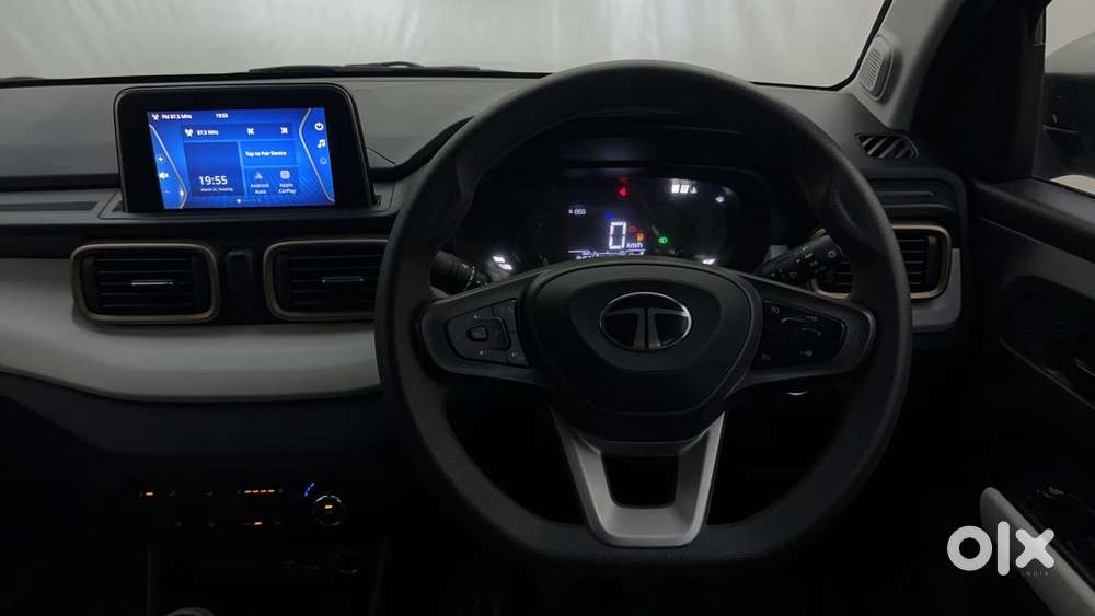 Tata Punch Accomplished Dazzle Mt Sunroof, 2024, Petrol